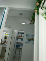 -肤原祛痘·科技修肤中心