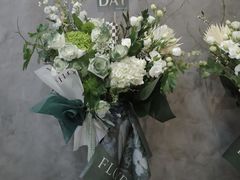 -花邻FloweringLife花艺气球派对(武康大楼店)