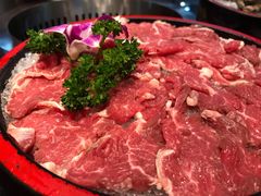 鲜切黄牛肉-港迹·鲜围煮海鲜火锅(湖州时代广场店)