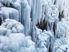 -大平台龙居瀑布旅游区