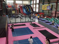 -天空之城蹦床攀岩运动馆·团建拓展·亲子游乐·生日派对(合肥店)