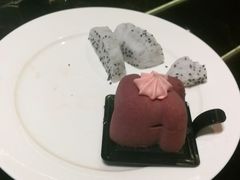 -大中华希尔顿酒店-念自助餐·嗨啤·小龙虾