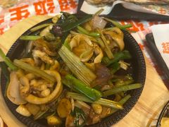 -威记烧嘢·南宁烧烤·超级生牛(绿地店)