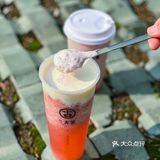 冬天的第一杯草莓饮品，我被拿捏了…