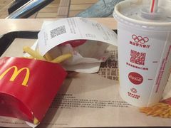 -麦当劳(宝山大厦店)