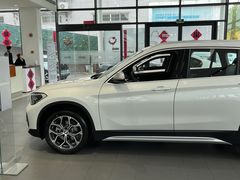 -上海宝信宝马4S店