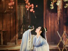 -九月鹰飞汉服摄影工作室