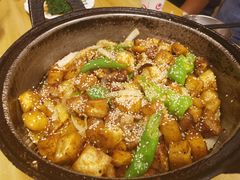 羊排炕锅肉-老钟家烤羊排·敦伊阁清真餐厅胡羊焖饼