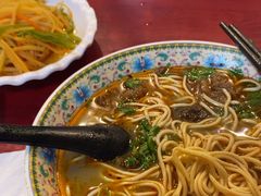 -金杨拉面王小吃面馆·牛三宝面·红烧牛肉粉