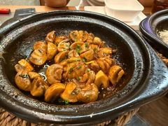 焗蘑菇-胡叨叨黄油砂锅焗海鲜(百家湖1912店 )