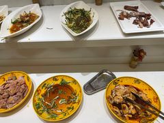 -泉福居酱骨头自助广场(南大街商业步行街店)