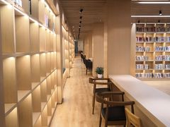 -漕河泾街道图书馆(漕河泾社区文化活动中心店)