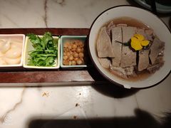 -韵秋荷(宝山龙湖天街店)