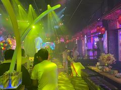 -喜鹊音乐酒馆(西街店)