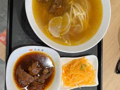 红烧牛肉面-鼎义丰功夫面(东方圣克拉店)