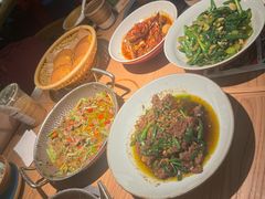 -吃饭皇帝大土家民族菜(正大广场店)