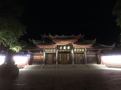 -峨眉山报国寺
