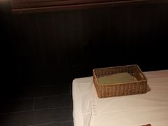 -泰·菩提树下[泰式按摩x精油SPAx肩颈头疗](新景店)