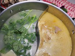 -禄婶鸡煲·打边炉