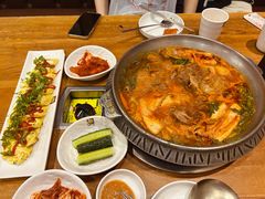 -喇喇排骨火锅·传统韩式脊骨汤(望京西园总店)