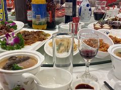-梅园国际大酒店·自助餐厅(光明港店)