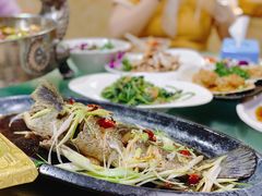 -老东镇啤酒屋海鲜加工·蒸汽海鲜·海鲜烧烤(台东店)