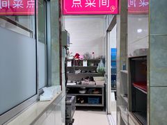 -宾朋海鲜特色美食餐厅·纯手工鲅鱼水饺(兴海路店)