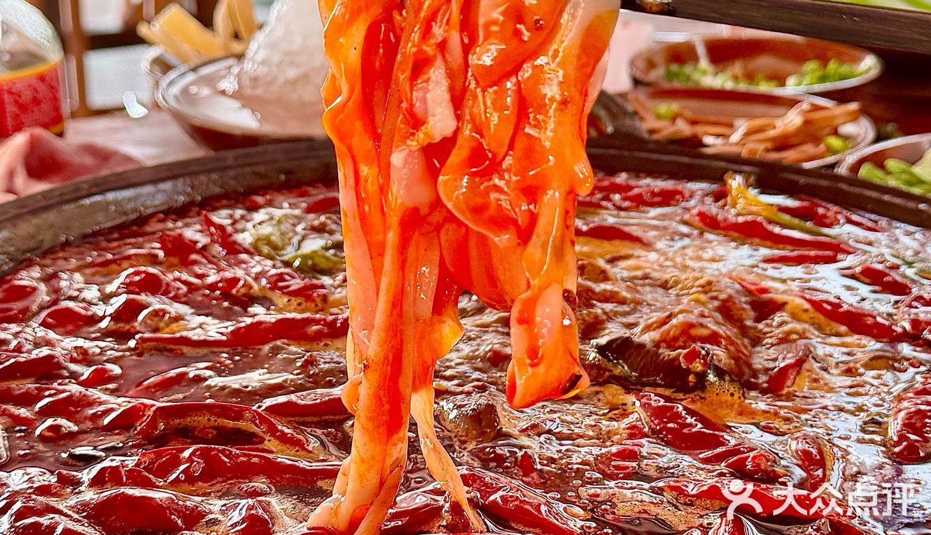 爱吃辣火锅的朋友们听我把话说完……