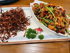 香辣肉丝-满园烤鸭·春饼(太原街万达店)