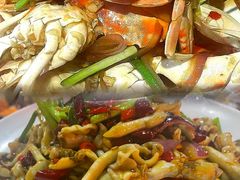 -三亚火车头万人海鲜广场