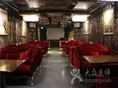 -明日世界密室轰趴·剧本桌游·箭馆团建(国贸店)