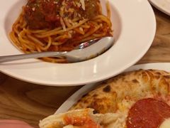 -城市大道红炉披萨烘焙坊