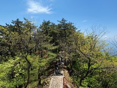 -罗田薄刀峰风景区