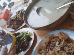 -美顺香食府鱼头老店(雪野湖店)