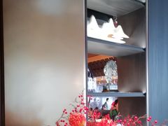 -雍容荟帝王蟹活龙虾展台自助(IFS黑金店)