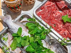 -王奋斗贵州酸汤牛肉火锅