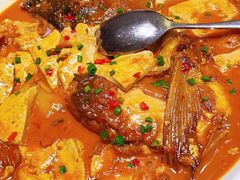 乾隆鱼头烧豆腐-乾隆美食·本帮菜(黄河路店)