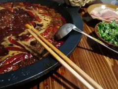 -黄潇洒老火锅(九眼桥宏济巷店)