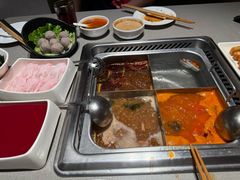 -海底捞火锅(宝龙广场夜宵主题店)