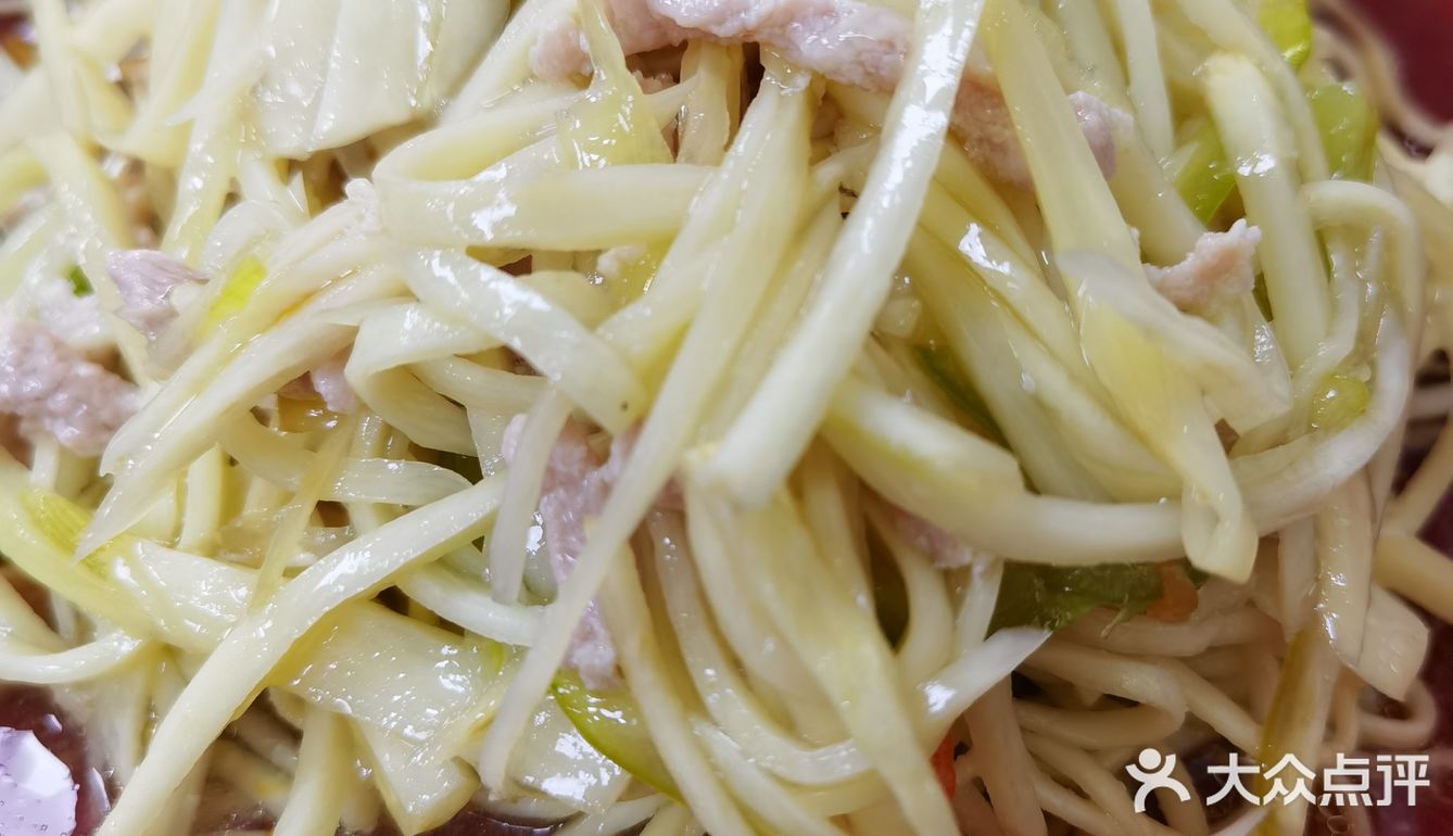 夏天的上海，怎能不来一份冷面呢？