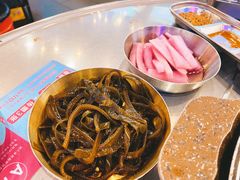 自助小菜-玄希浪漫厨房·韩料烤肉(湖滨银泰in77店)