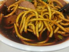 -许西美食一条街