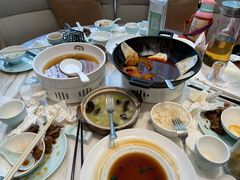-满江红四季餐厅 · 国家五钻级酒家(新纪元大酒店店)