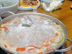 -亮欢寨酸汤鱼(沙冲路店)