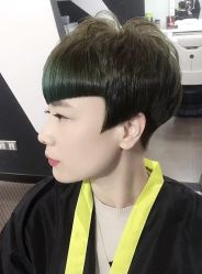 -霖昊美容美发