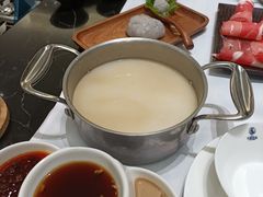 -红鼎豆捞·非遗鲍皇汤火锅(宝丰路店)