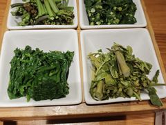 -野山舂·贵州现舂酸汤牛肉(鸿通城店)