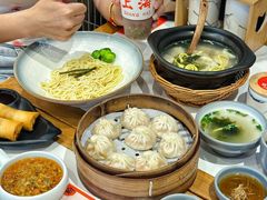 -馋三尺蟹粉小笼(人民广场店)