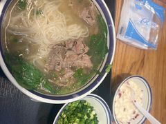 -云阿蛮云南生烫牛肉米线(奉贤路店)