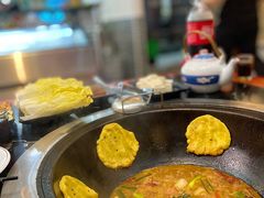 -六州府地锅鸡·农家菜·龙虾(未来科技城店)